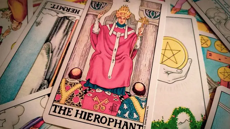 教皇 The Hierophant