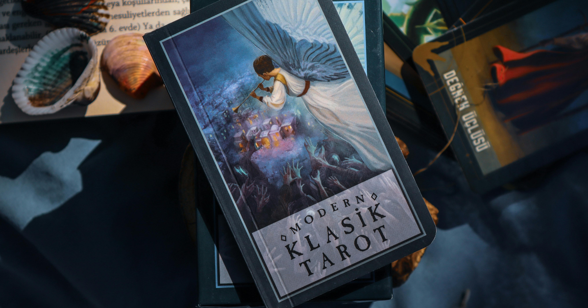 如何看懂占卜中的重複訊息